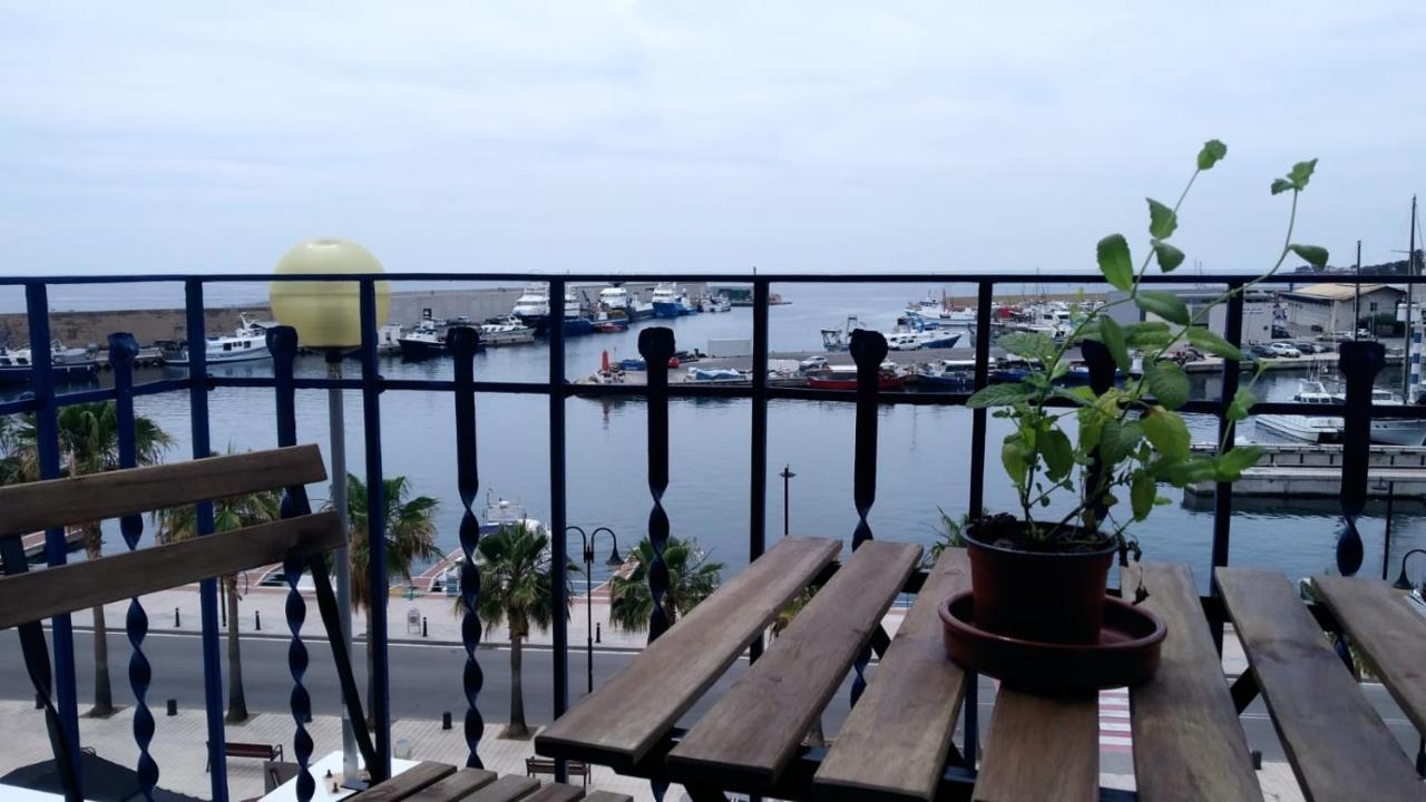 Loft Con Espectaculares Vistas Al Puerto Apartment L'Ametlla de Mar Bagian luar foto