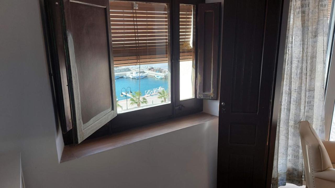 Loft Con Espectaculares Vistas Al Puerto Apartment L'Ametlla de Mar Bagian luar foto
